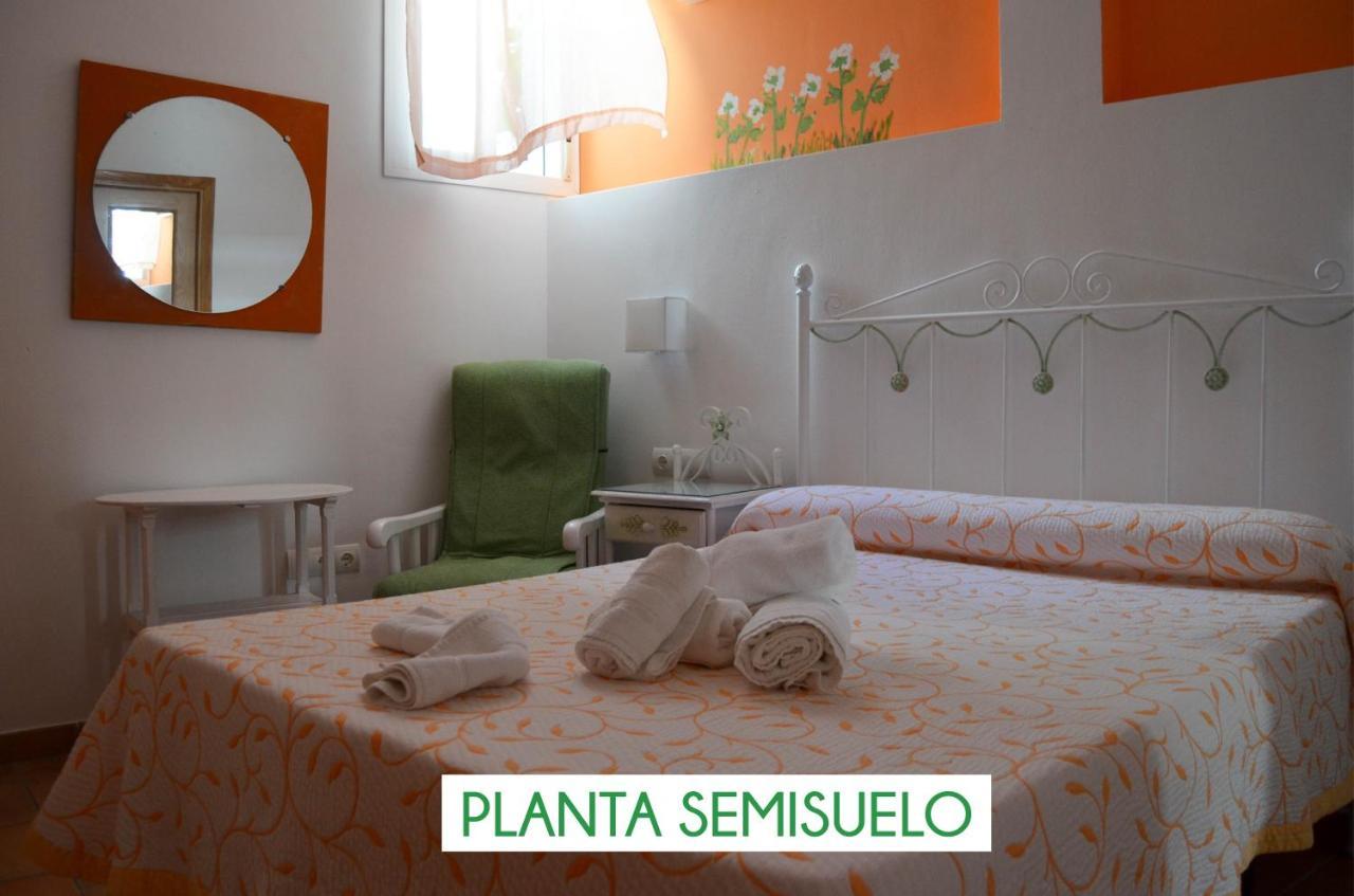 Hostal Dona Antonia Hotel Punta Umbria Exterior photo