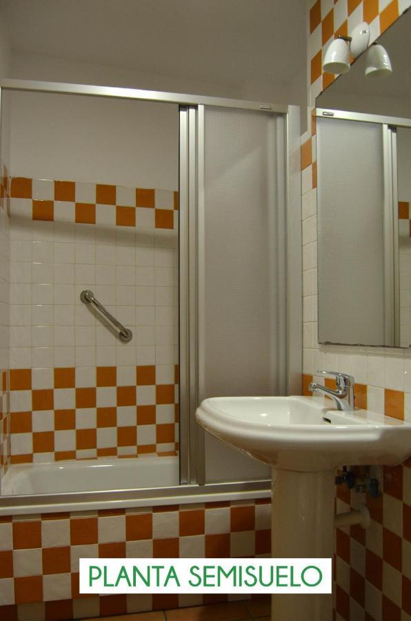 Hostal Dona Antonia Hotel Punta Umbria Exterior photo