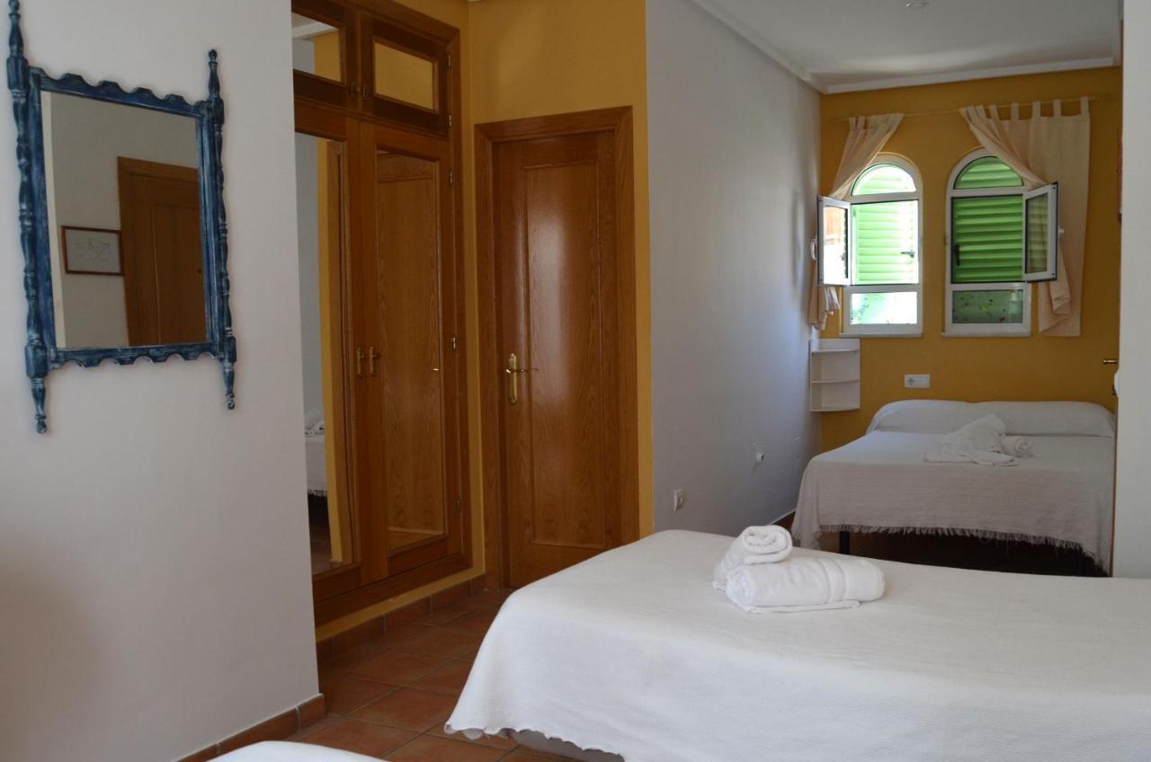 Hostal Dona Antonia Hotel Punta Umbria Exterior photo